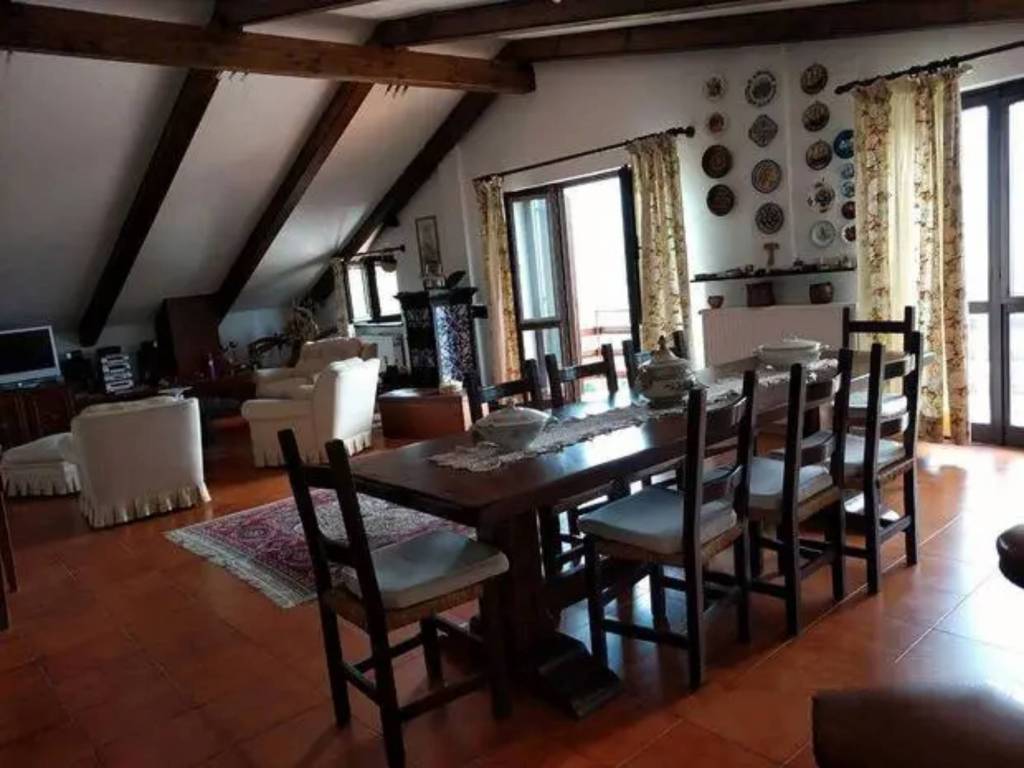 appartamento in vendita a Roburent in zona San Giacomo