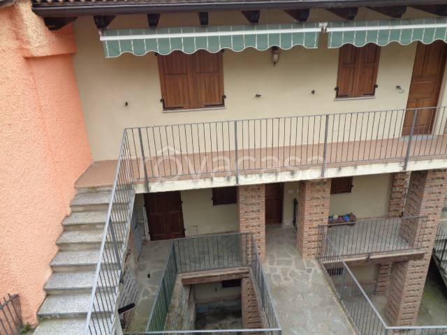 appartamento in vendita a Roburent in zona San Giacomo