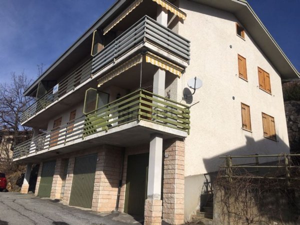 appartamento in vendita a Roburent
