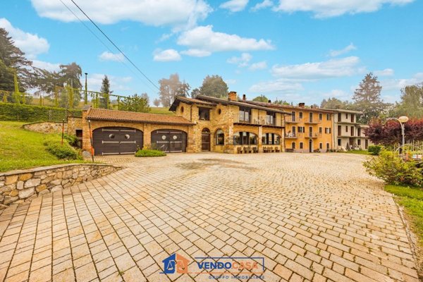 casa indipendente in vendita a Roburent