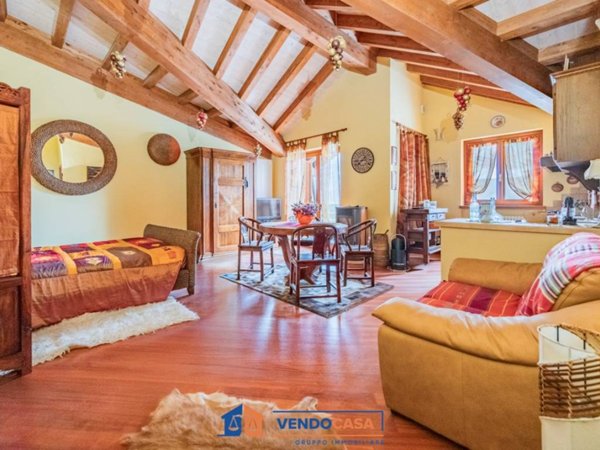 appartamento in vendita a Roburent in zona San Giacomo