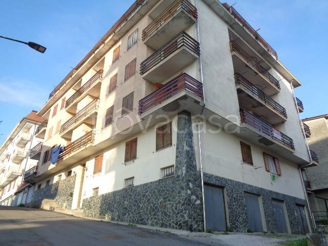 appartamento in vendita a Roburent in zona San Giacomo