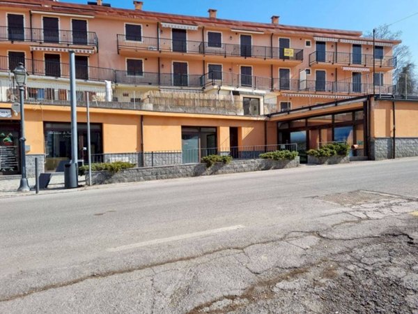 locale commerciale in vendita a Roburent in zona San Giacomo