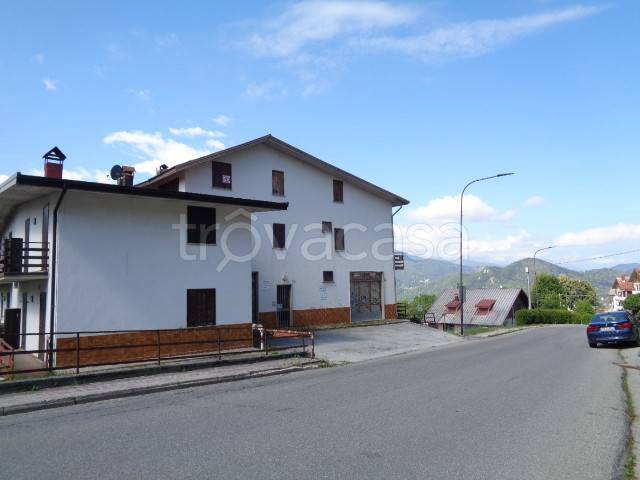 appartamento in vendita a Roburent in zona San Giacomo