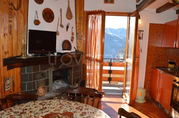 appartamento in vendita a Roburent in zona San Giacomo