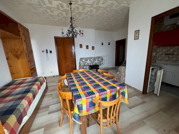 appartamento in vendita a Roburent in zona San Giacomo
