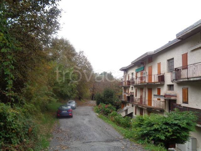 appartamento in vendita a Roburent in zona San Giacomo