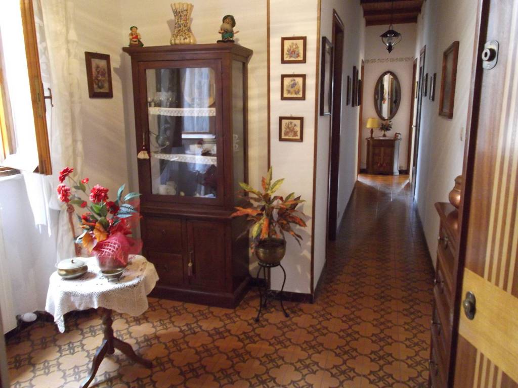 appartamento in vendita a Roburent in zona San Giacomo