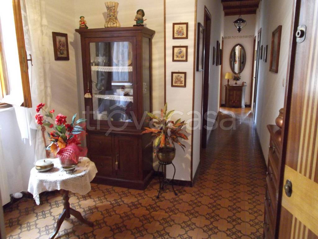 appartamento in vendita a Roburent in zona San Giacomo