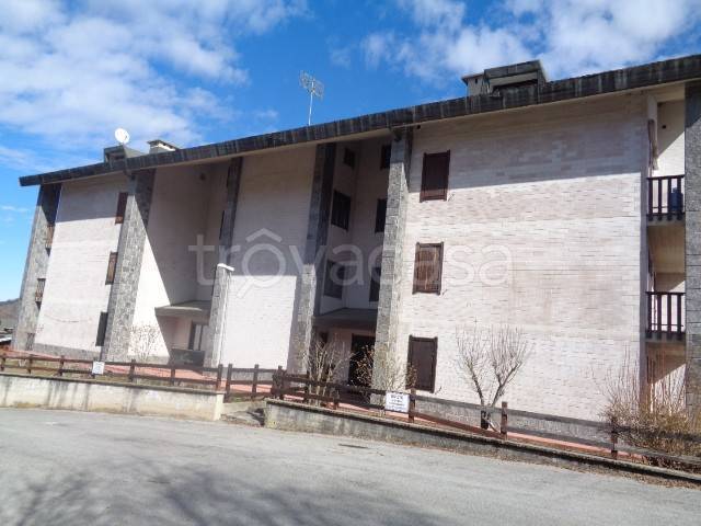 appartamento in vendita a Roburent in zona San Giacomo