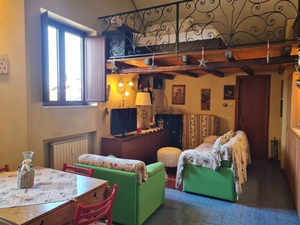appartamento in vendita a Roburent
