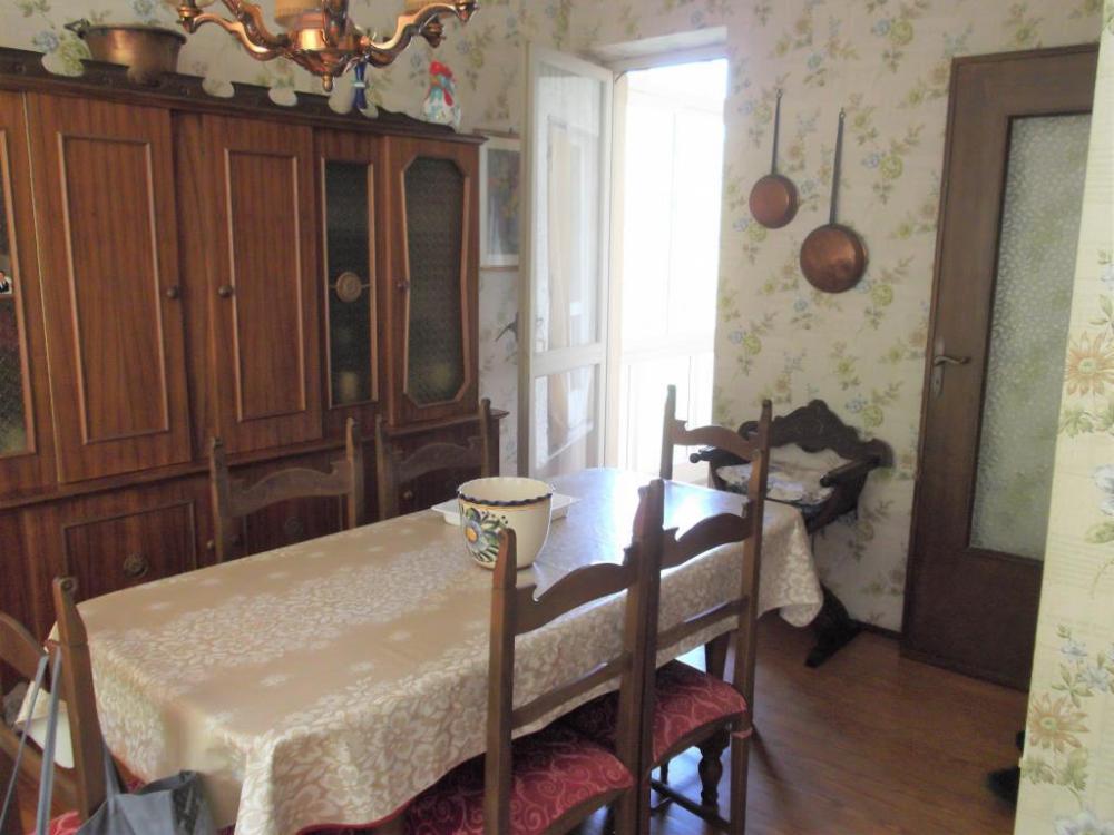 appartamento in vendita a Roburent