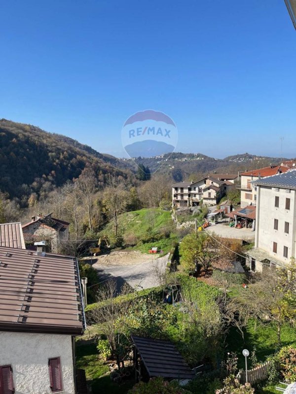 appartamento in vendita a Roburent in zona San Giacomo