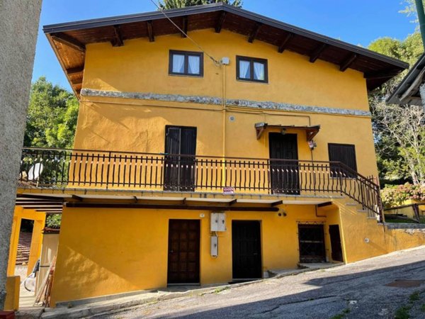 appartamento in vendita a Roburent in zona San Giacomo