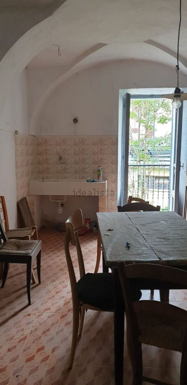 appartamento in vendita a Roburent