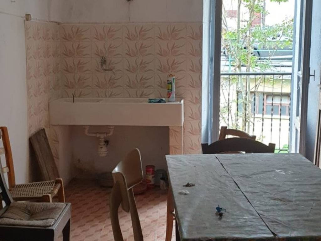 appartamento in vendita a Roburent