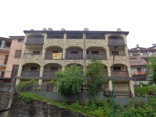 appartamento in vendita a Roburent