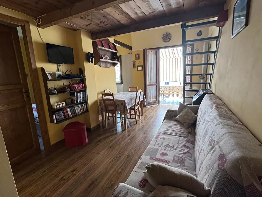 appartamento in vendita a Roburent in zona San Giacomo
