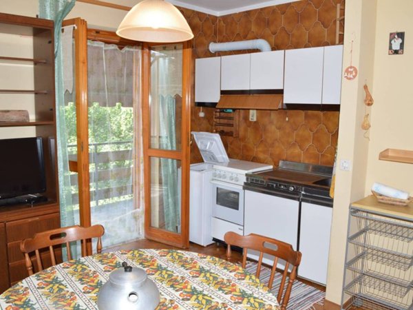 appartamento in vendita a Roburent in zona San Giacomo