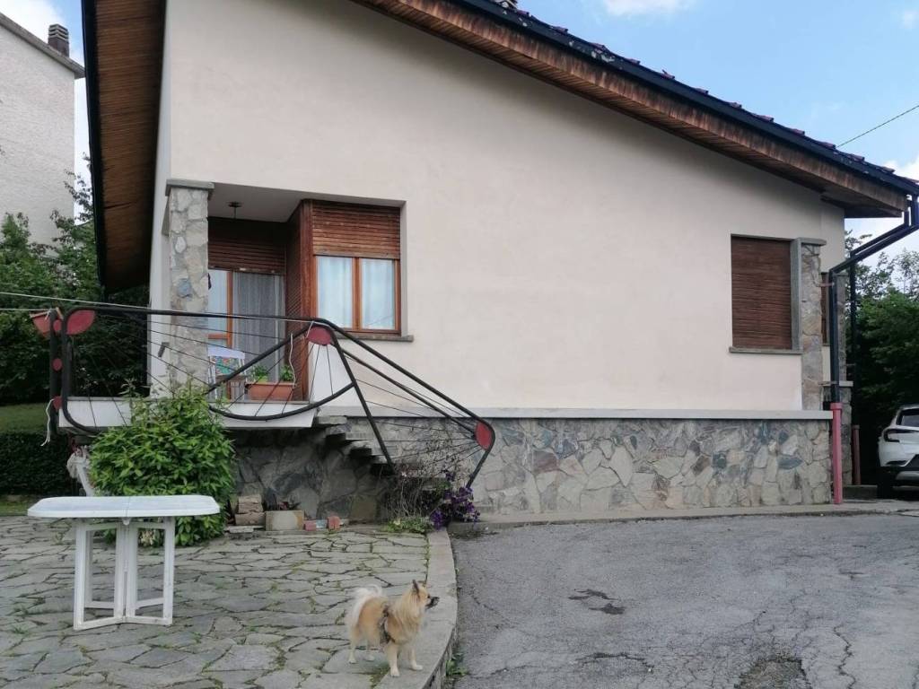 villa in vendita a Roburent in zona San Giacomo