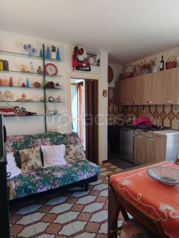 appartamento in vendita a Roburent in zona San Giacomo