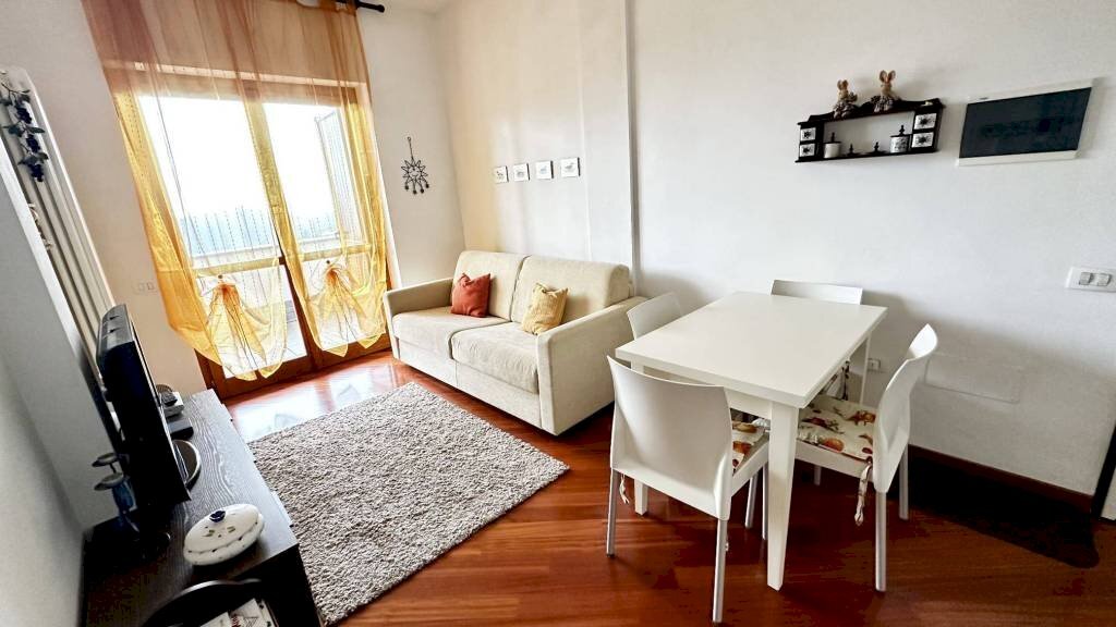 appartamento in vendita a Roburent in zona San Giacomo