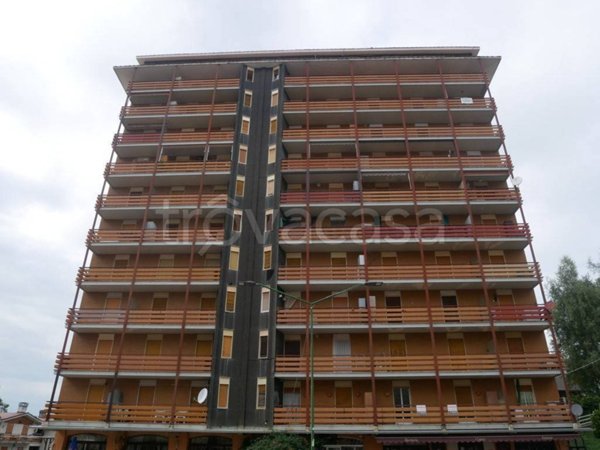 appartamento in vendita a Roburent in zona San Giacomo