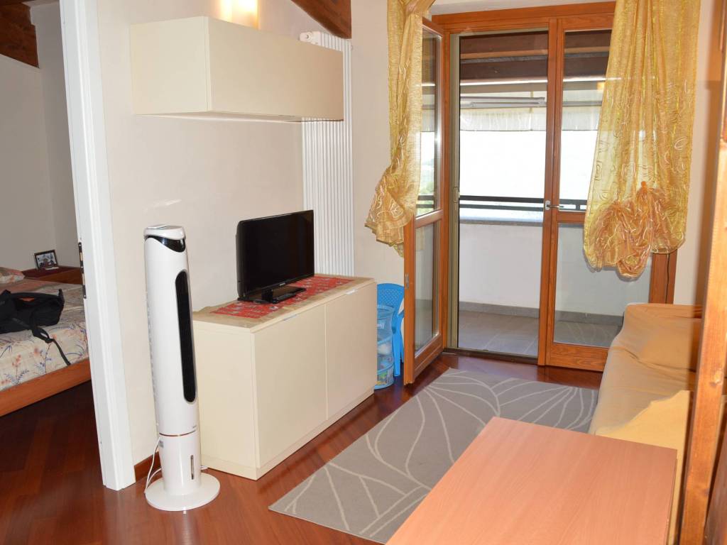 appartamento in vendita a Roburent in zona San Giacomo