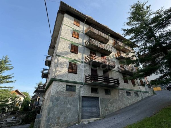 appartamento in vendita a Roburent in zona San Giacomo