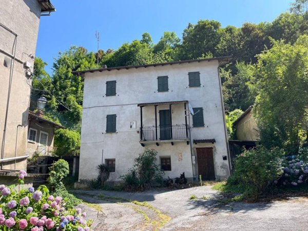 casa indipendente in vendita a Roburent