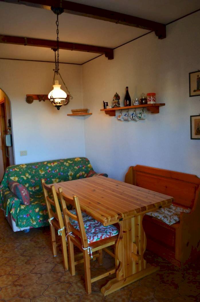 appartamento in vendita a Roburent in zona San Giacomo