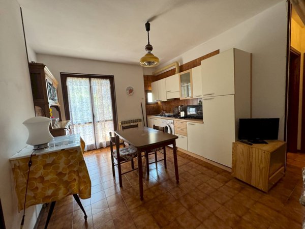 appartamento in vendita a Roburent in zona San Giacomo