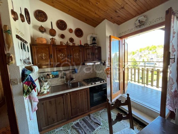 appartamento in vendita a Roburent in zona San Giacomo