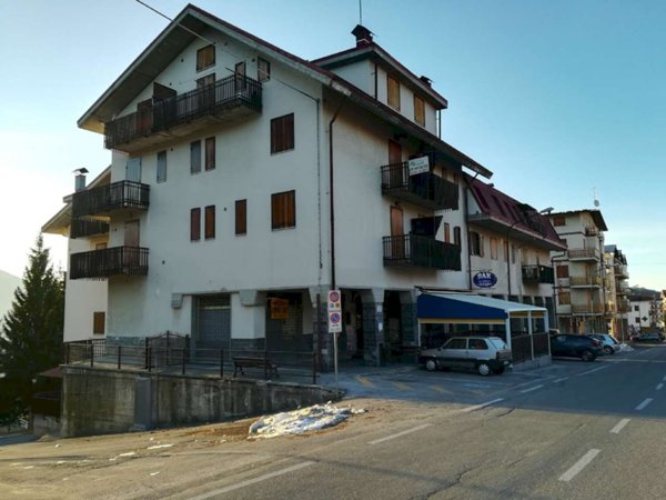 appartamento in vendita a Roburent