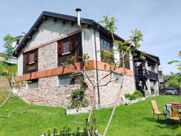 casa indipendente in vendita a Roburent in zona San Giacomo