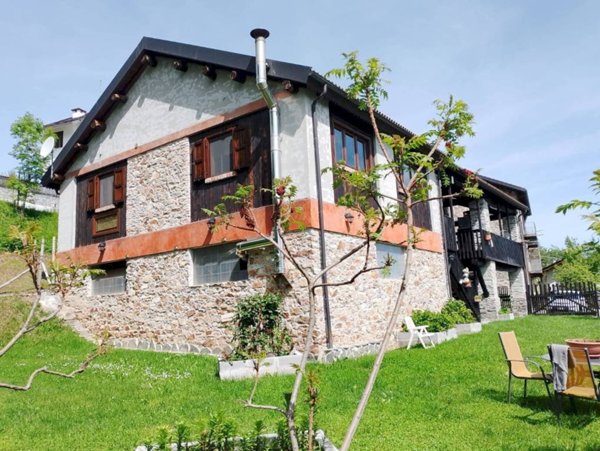 casa indipendente in vendita a Roburent in zona San Giacomo