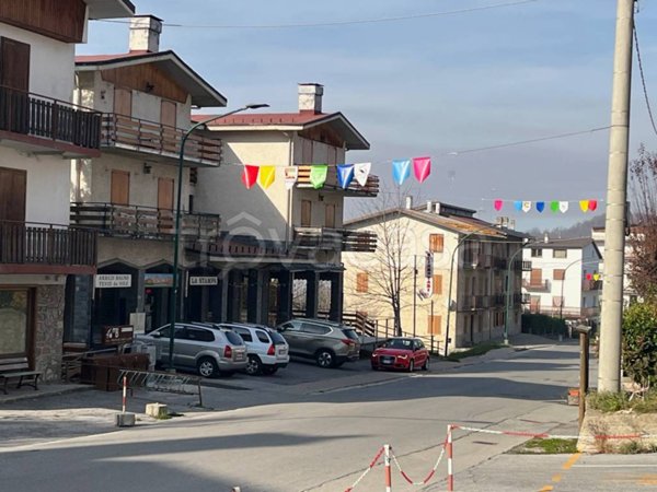 appartamento in vendita a Roburent in zona San Giacomo