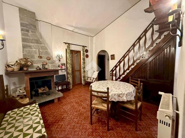 appartamento in vendita a Roburent in zona San Giacomo