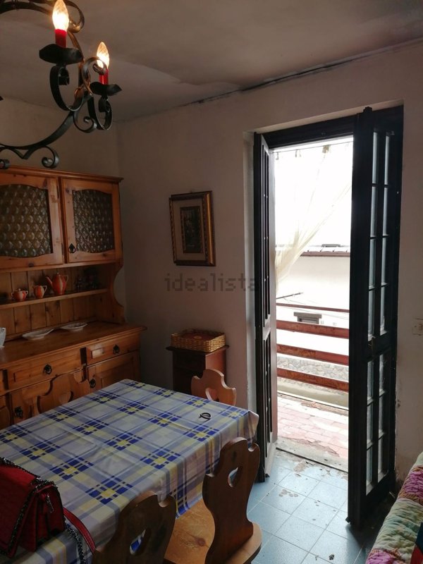 appartamento in vendita a Roburent in zona San Giacomo