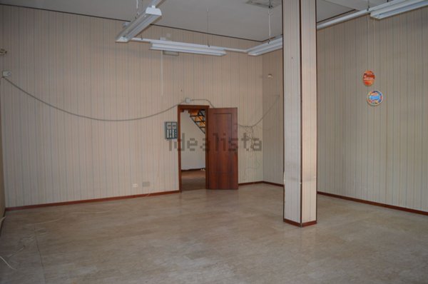 locale commerciale in vendita a Roburent in zona San Giacomo