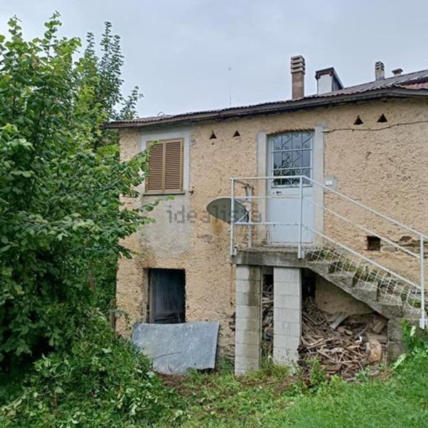 appartamento in vendita a Roburent in zona San Giacomo