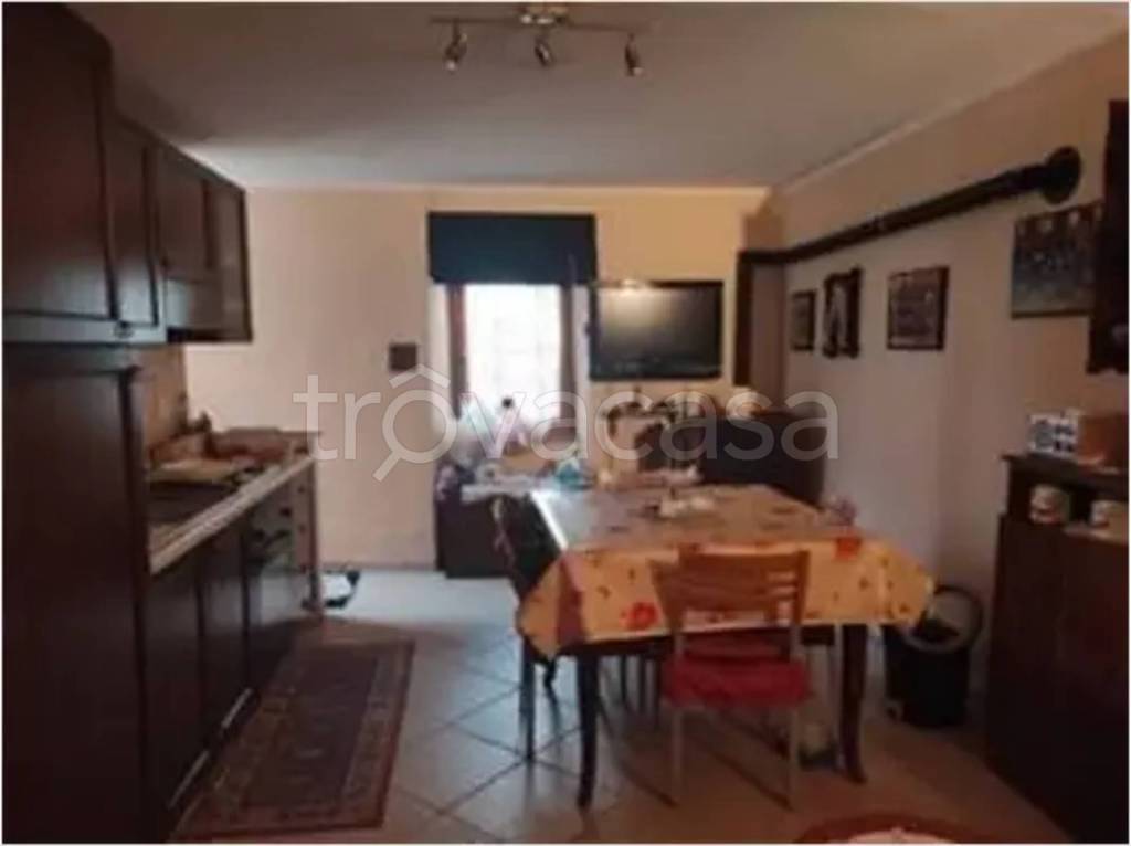 appartamento in vendita a Roburent in zona San Giacomo