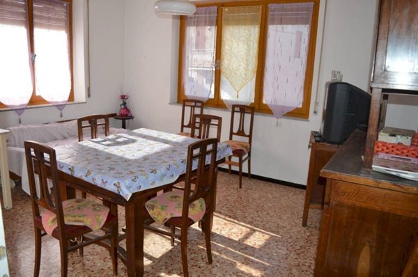 appartamento in vendita a Roburent in zona San Giacomo