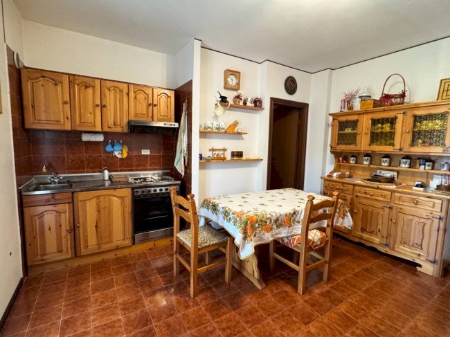 appartamento in vendita a Roburent