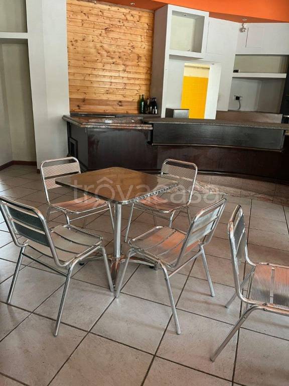 negozio in vendita a Roburent in zona San Giacomo