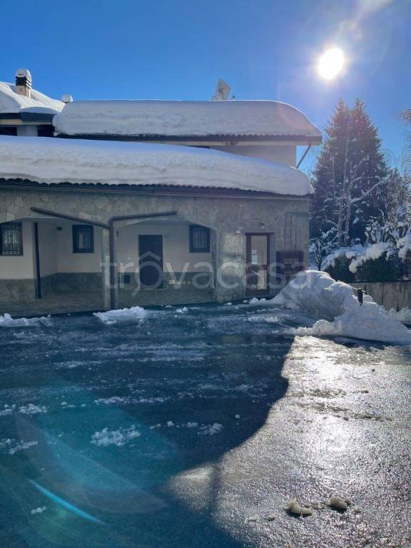 appartamento in vendita a Roburent in zona San Giacomo