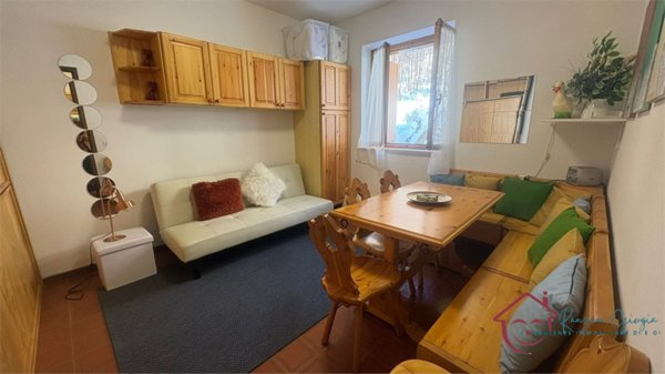 appartamento in vendita a Roburent in zona San Giacomo