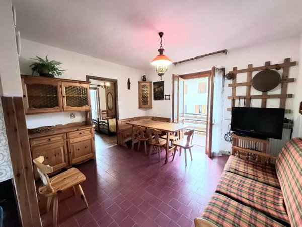 appartamento in vendita a Roburent in zona San Giacomo