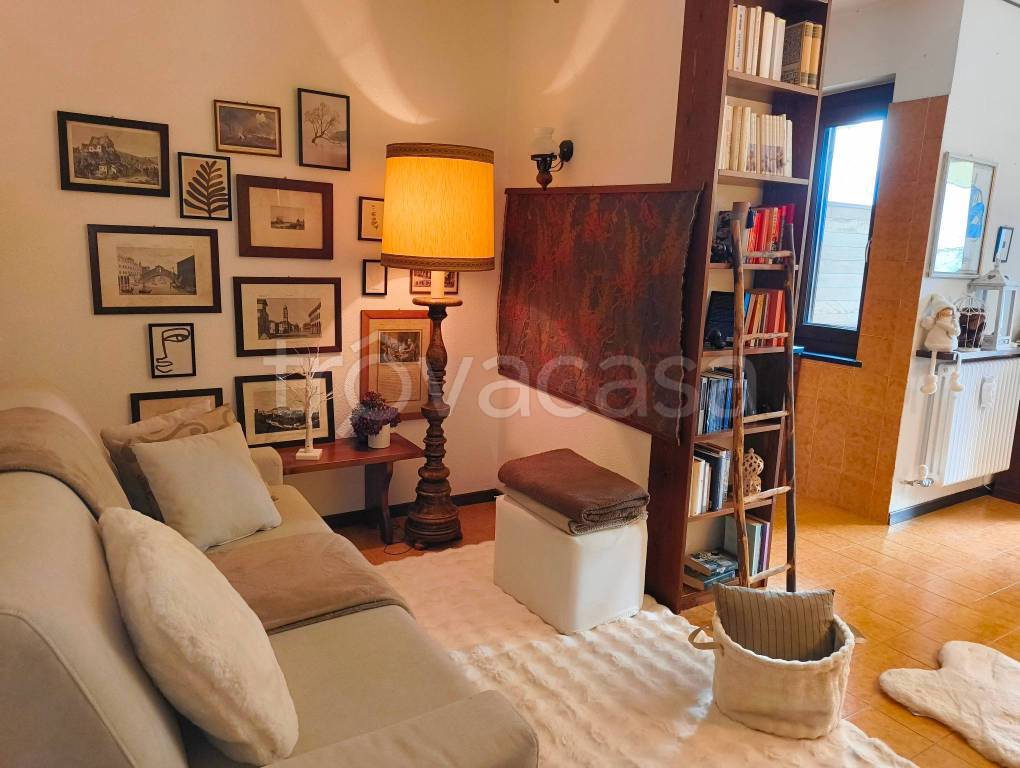 appartamento in vendita a Roburent in zona San Giacomo