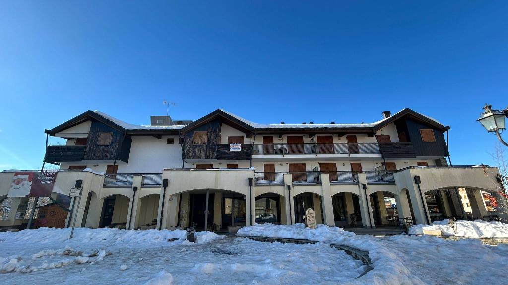 appartamento in vendita a Roburent in zona San Giacomo